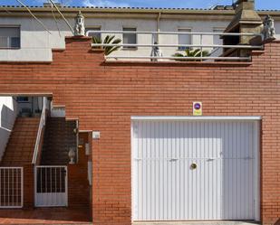 Vista exterior de Casa adosada en venda en Montmeló amb Aire condicionat, Calefacció i Terrassa