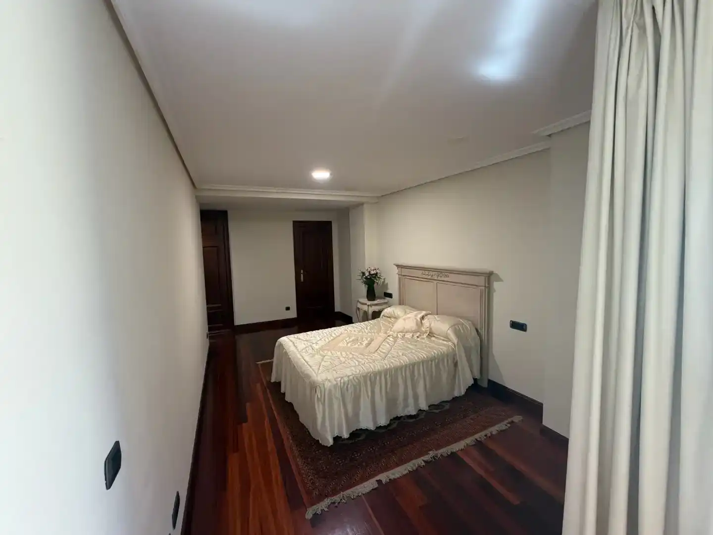 Piso de alquiler en Vigo  con Parquet, Trastero y Amueblado