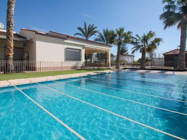 Villa avec piscine à vendre à Crevillent