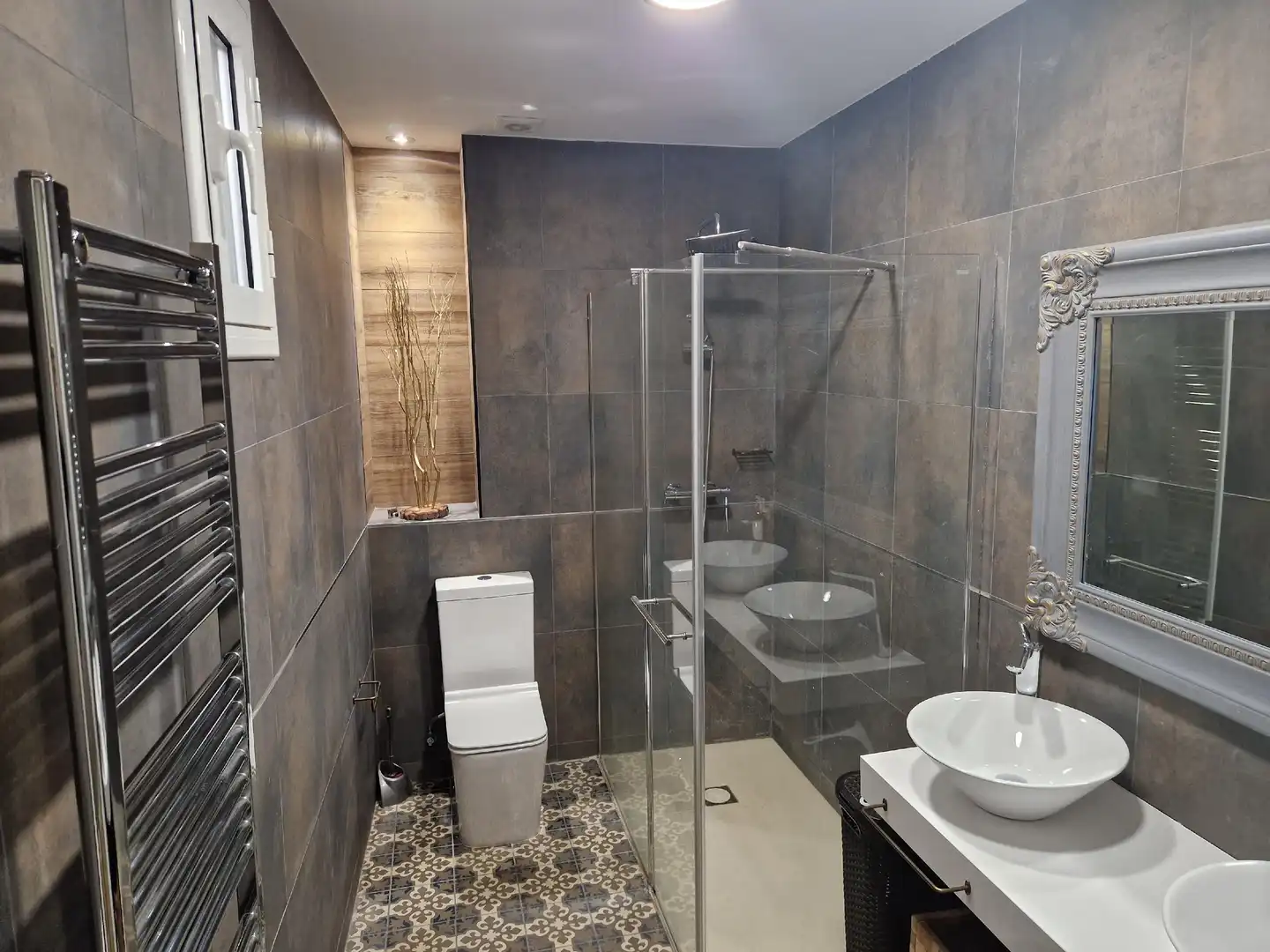 Bathroom of Flat for sale in Lleida  with Air Conditioner, Heating and Parquet flooring