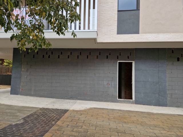 Local comercial en Alquiler en Avinguda d'Europa, 25 en Mas Rampinyo - Montcada Nova - Carrerada
