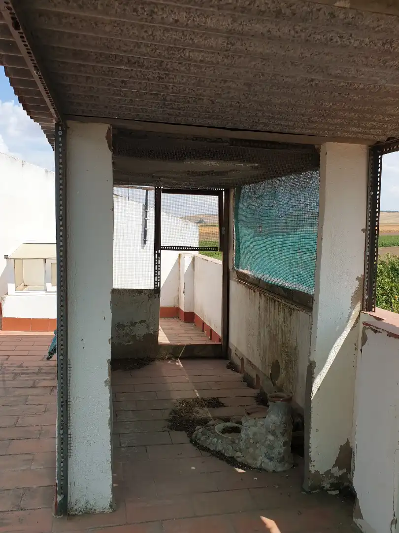 House for sale in Lora del Río, imagen 2