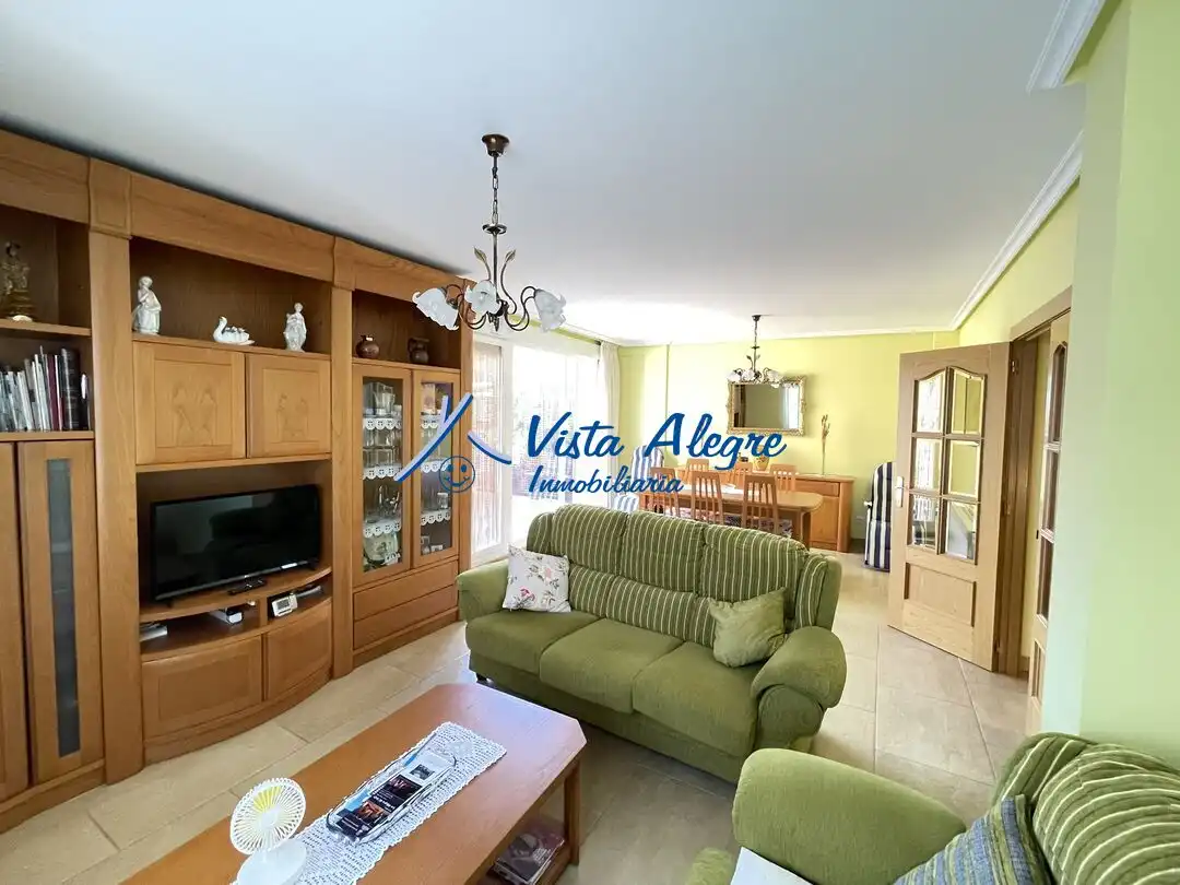 Living room of Detached homes for sale in Haro  with Heating, Parquet flooring and Terrace