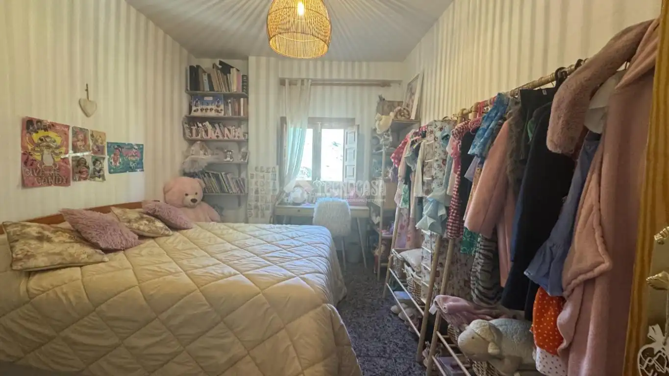 Habitación de Casa o chalet en venta en Alpujarra de la Sierra con Aire acondicionado, Trastero y Amueblado