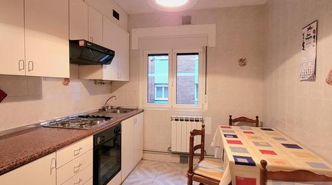 Foto 3 de Piso en venta en Menéndez Pelayo, 1, Ciudad Naranco - Prados de La Fuente, Oviedo