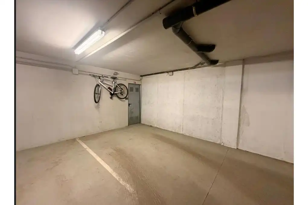Parking de Piso en venta en Teo con Calefacción, Parquet y Trastero