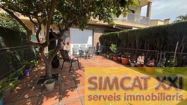 Terrassa de Casa o xalet en venda en Figueres