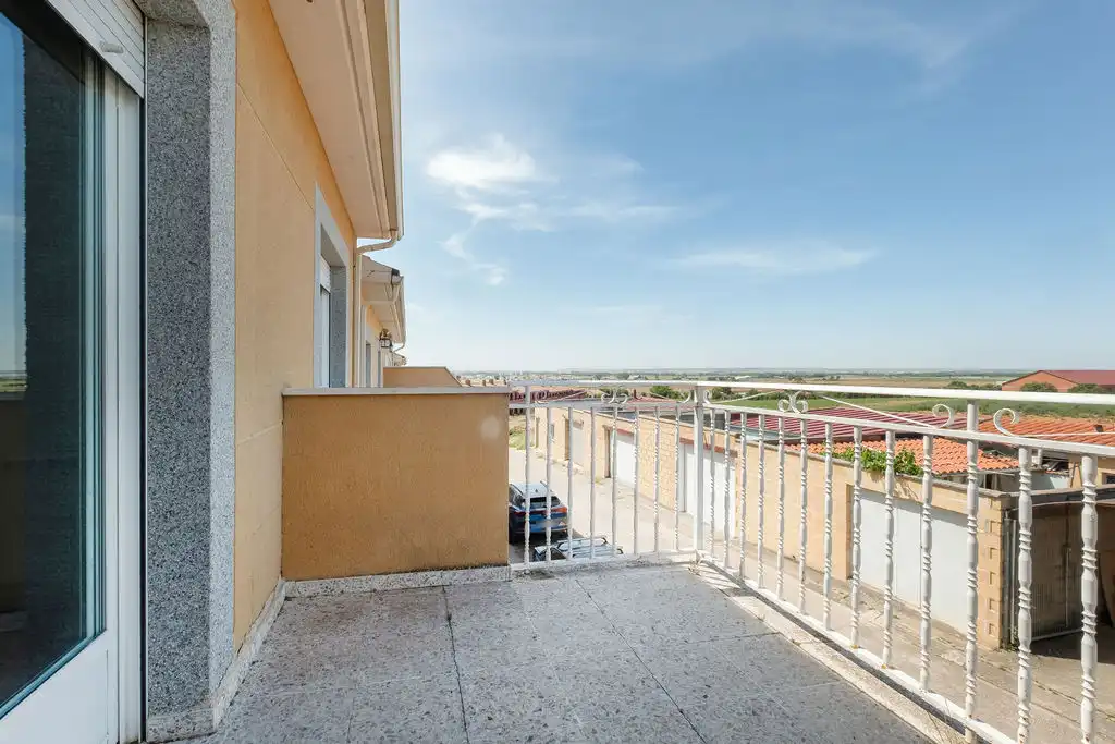 Balcony of Detached homes for sale in Aldearrubia