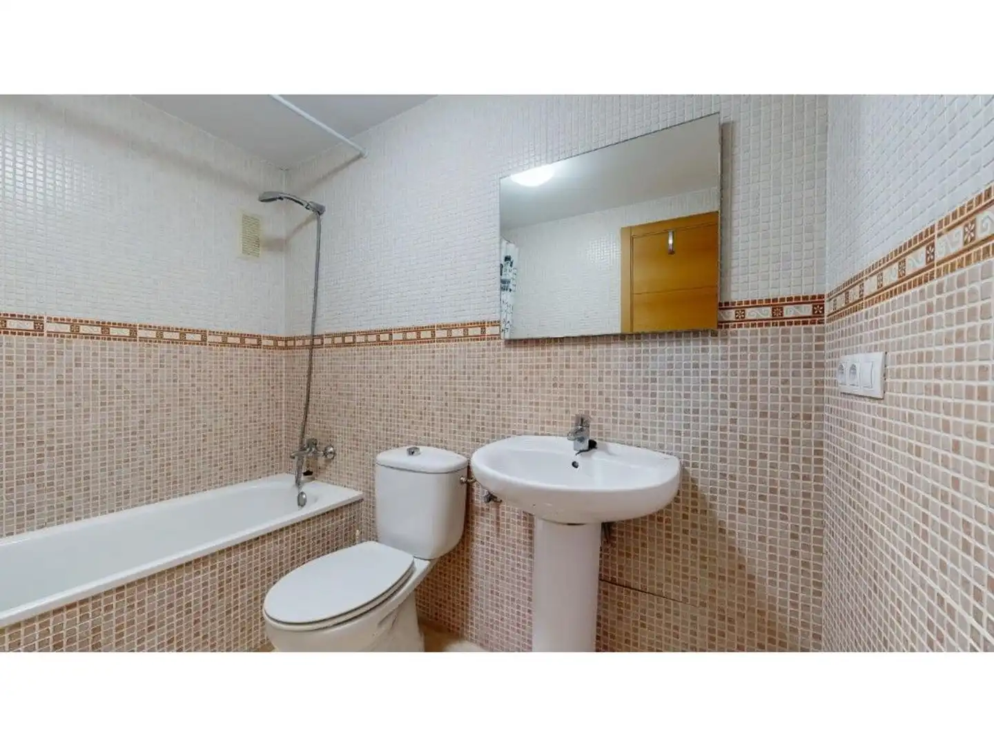 Baño de Piso en venta en Moncofa con Aire acondicionado y Balcón