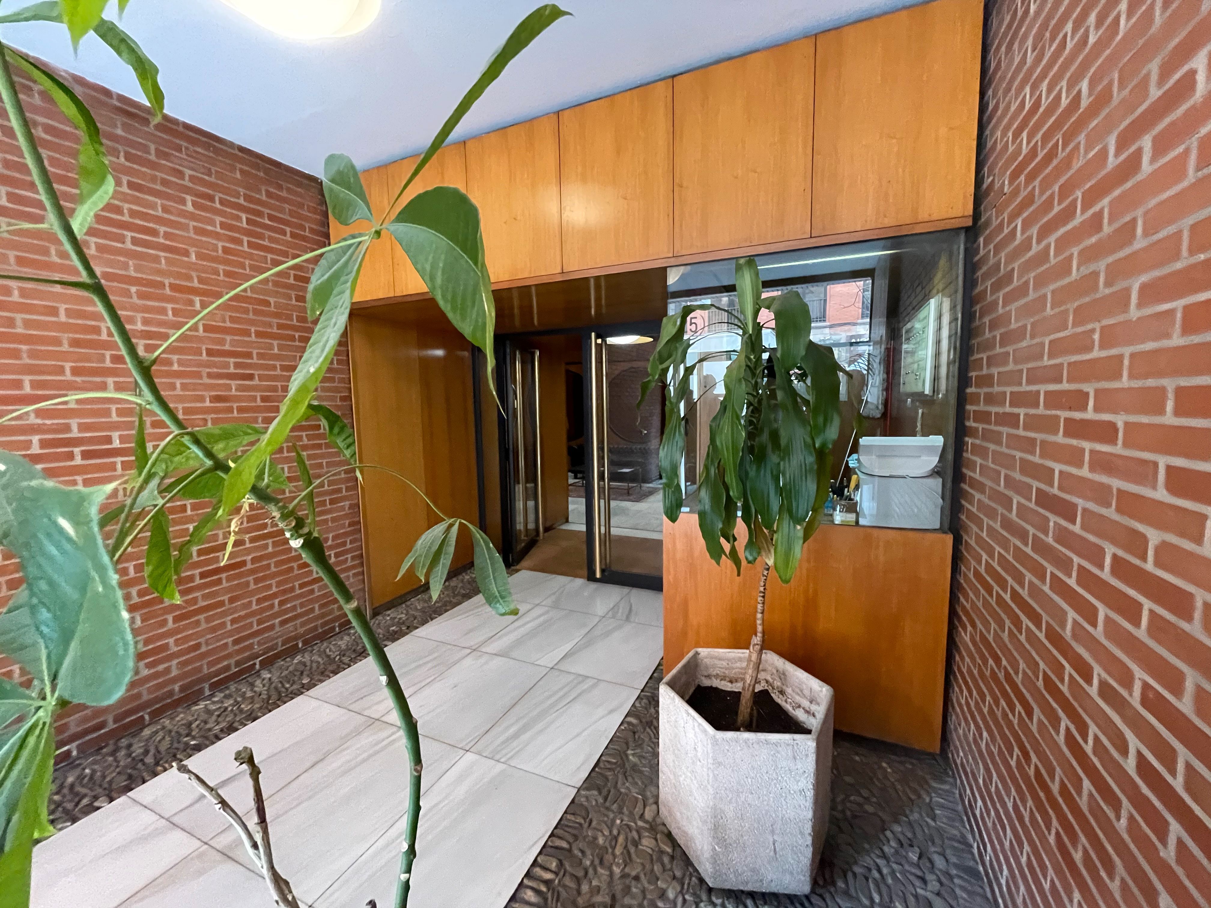 Flat for rent in  Madrid Capital  with Air Conditioner, Heating and Storage room