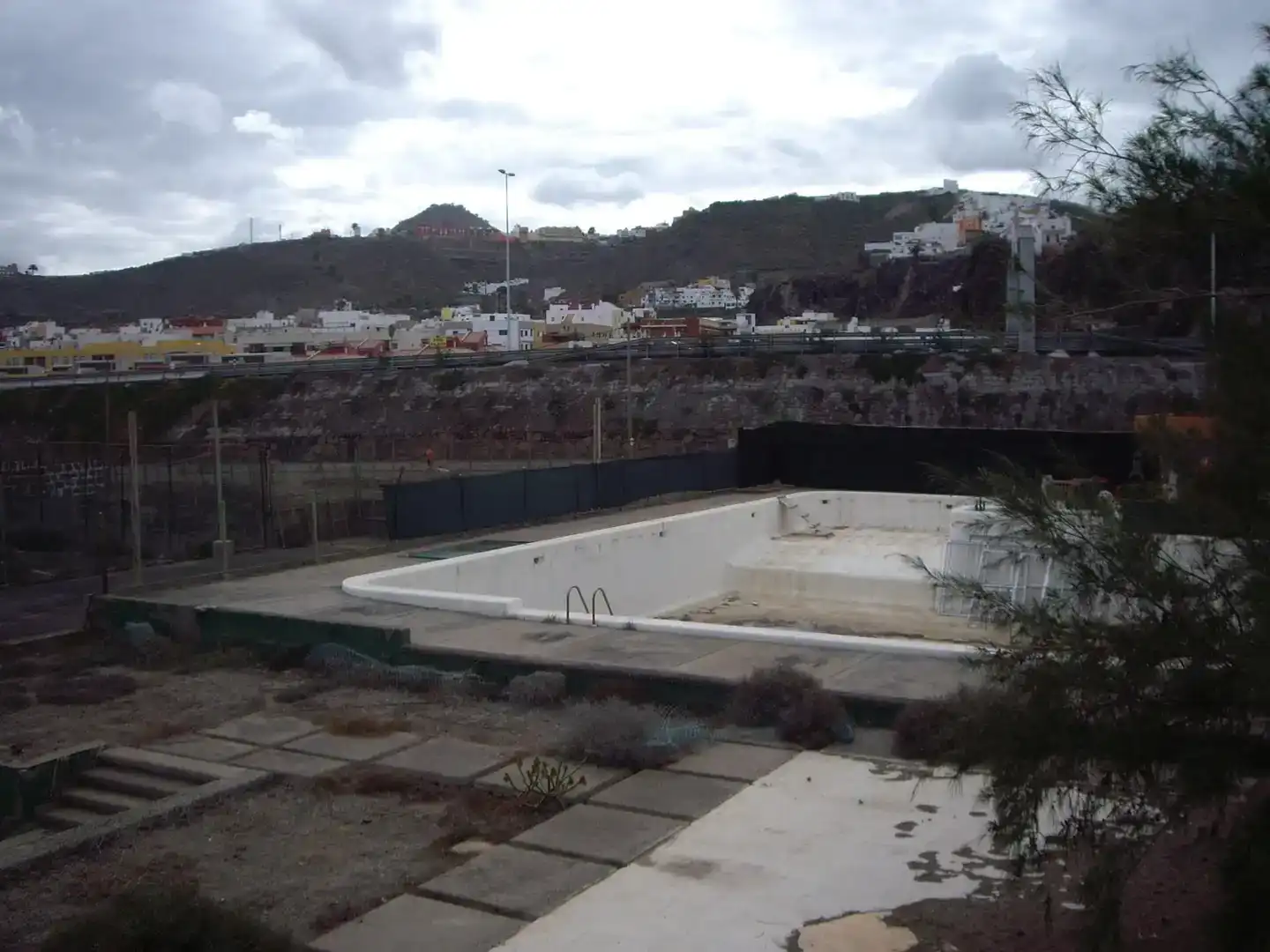 Swimming pool of Land for sale in Arucas