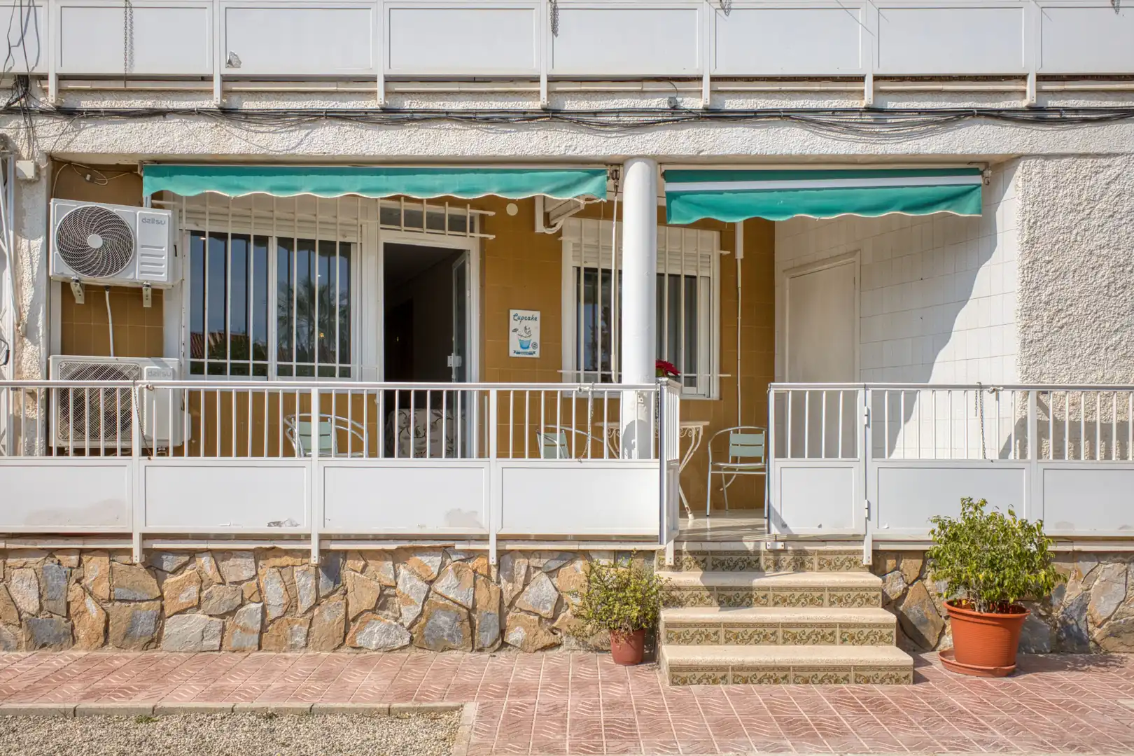 Exterior view of Flat for rent in El Campello  with Air Conditioner, Heating and Private garden