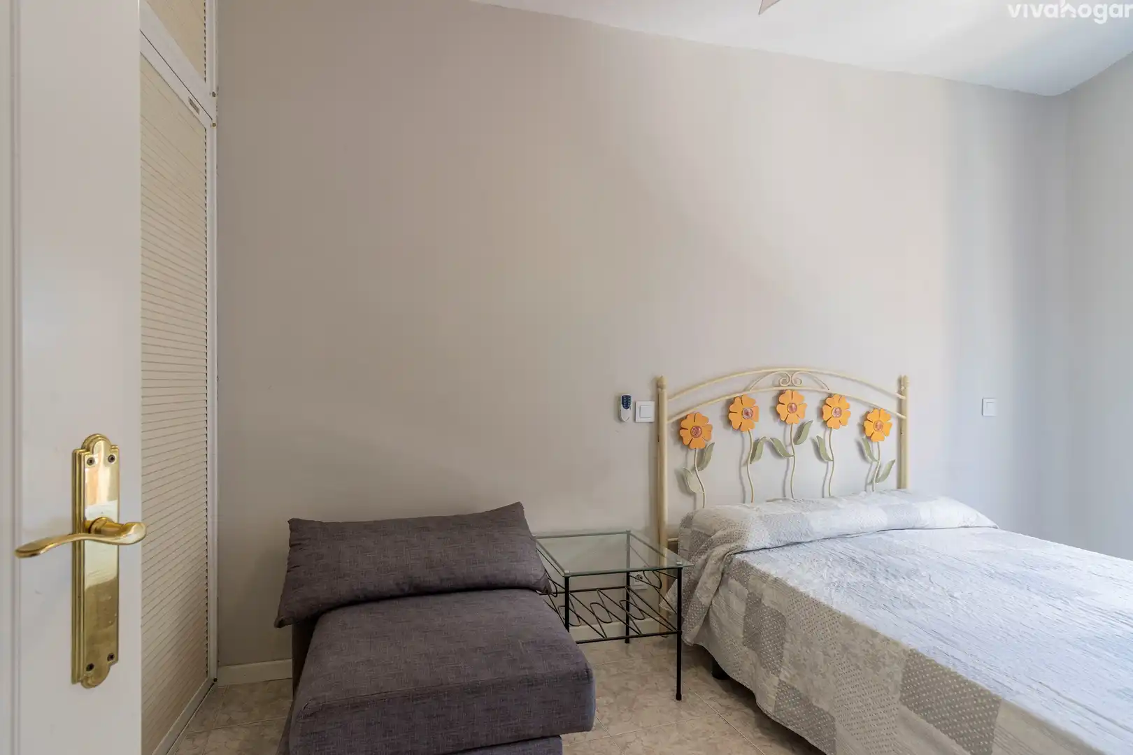 Flat with terrace for sale in Vicente Espinel, imagen 2