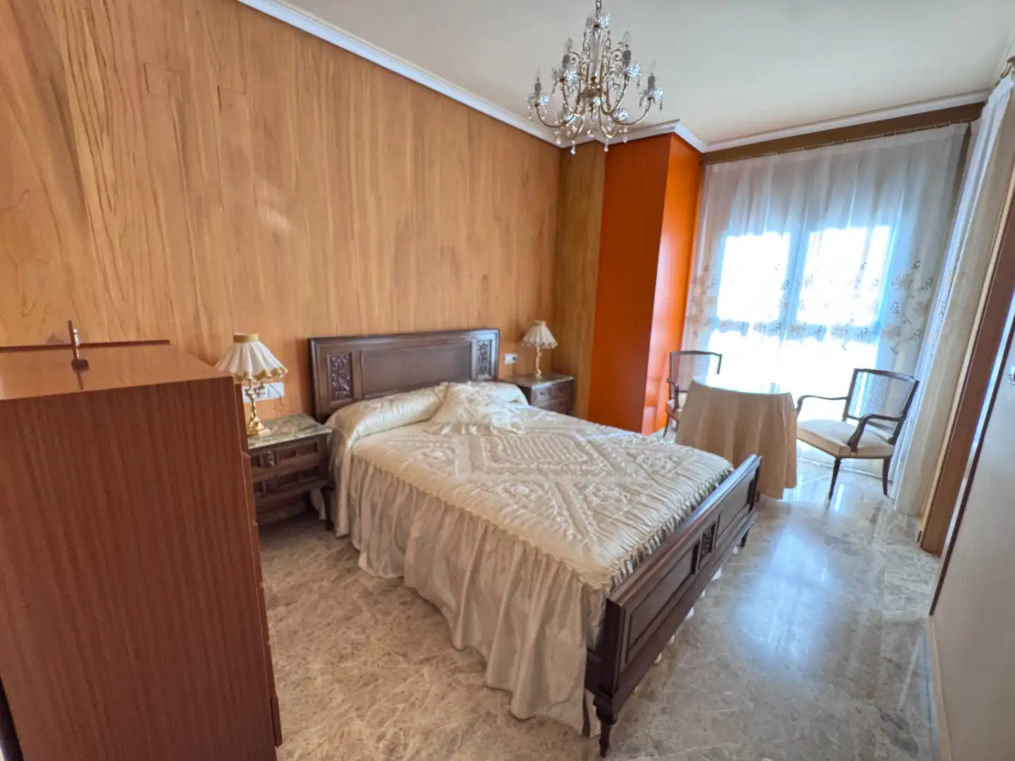 Habitación de Piso en venta en Xirivella con Aire acondicionado, Amueblado y Balcón