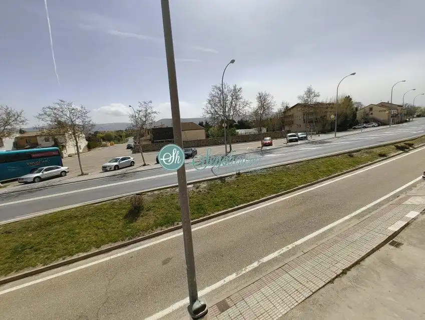 Piso en venta en Torrecaballeros con Calefacción, Terraza y Amueblado