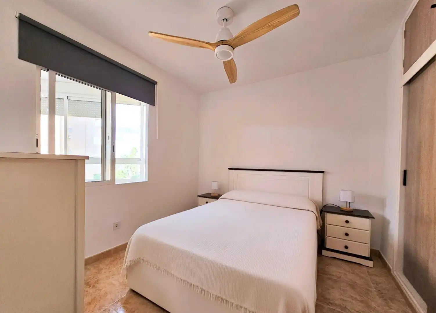 Schlafzimmer von Wohnung zur Miete in Cartagena