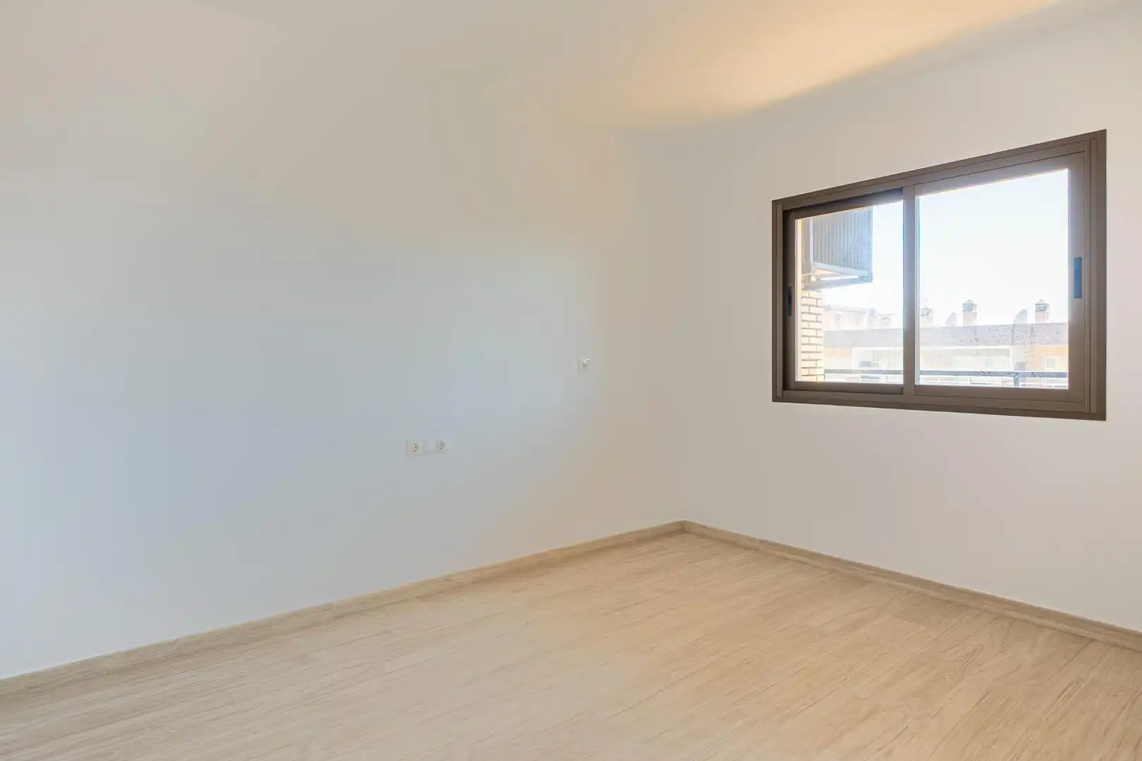 Schlafzimmer von Wohnungen zum Verkauf in Fuengirola mit Klimaanlage, Terrasse und Gemeinschaftspool