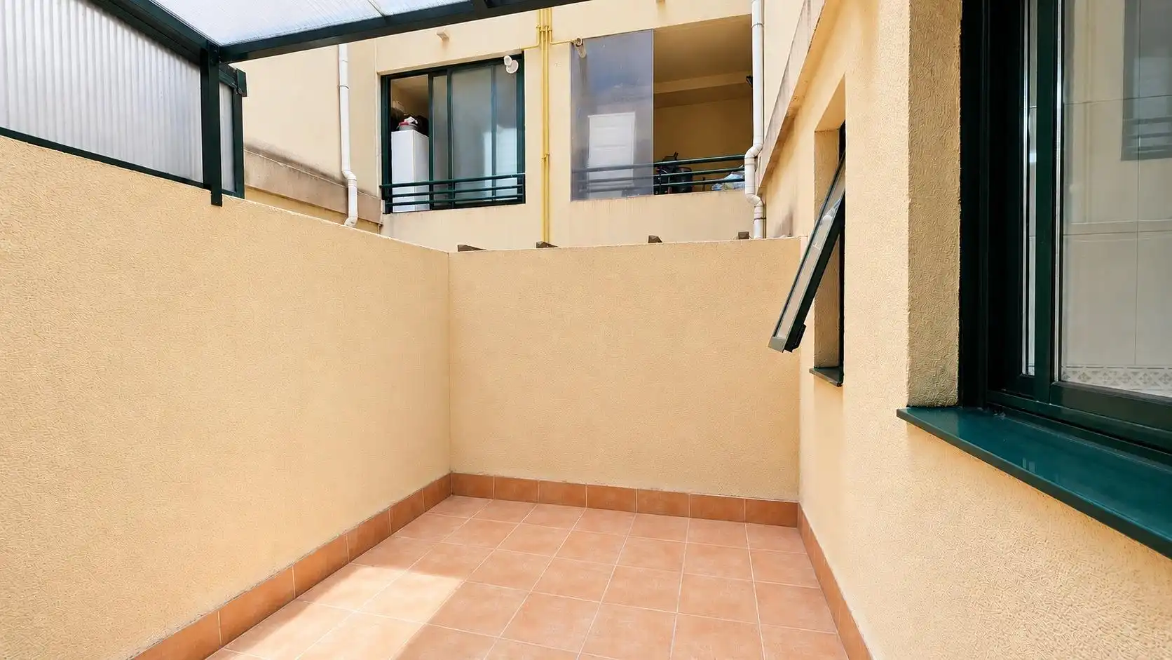 Bajo con piscina en venta en Ponent, imagen 20