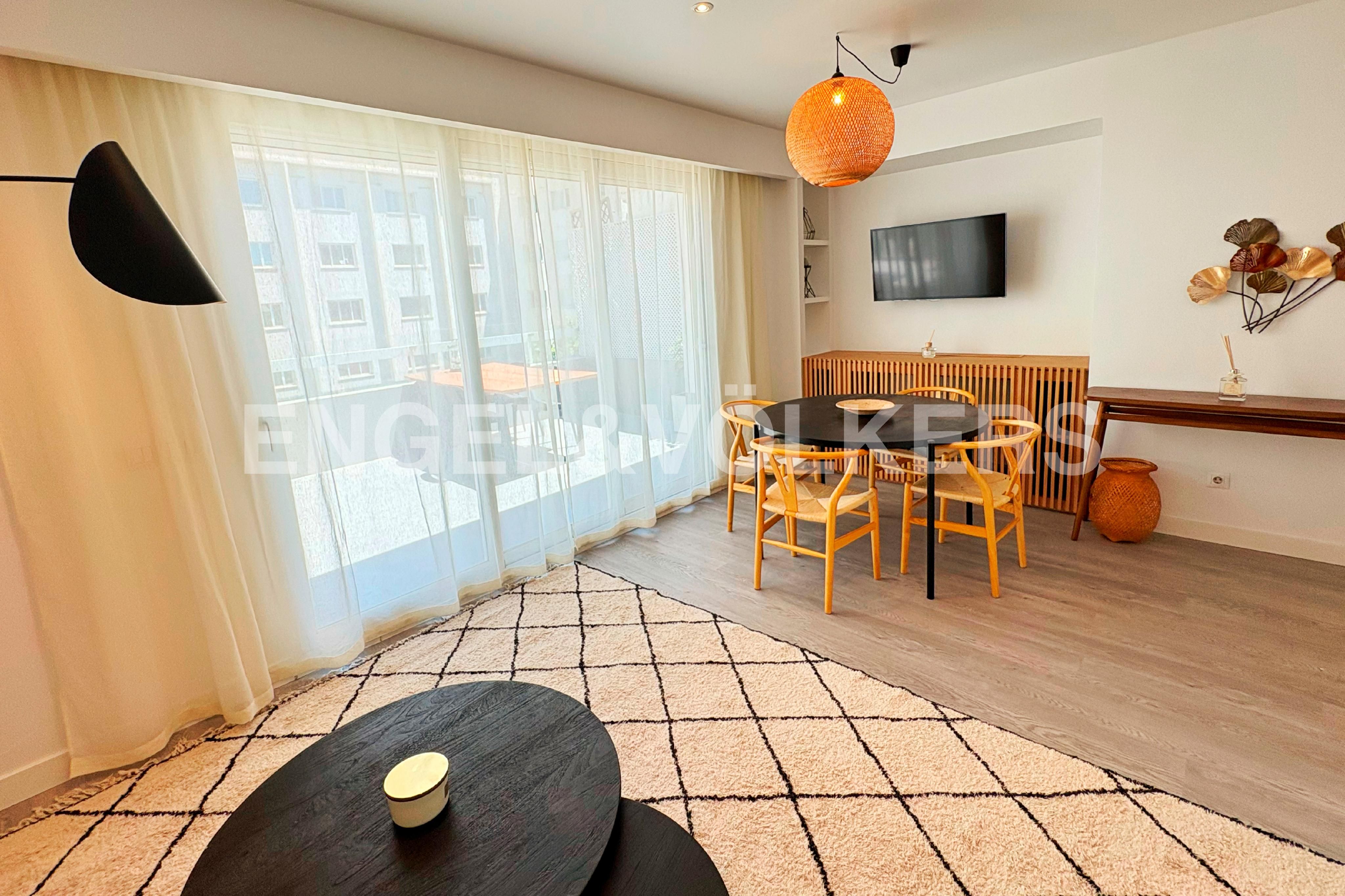 Sala d'estar de Àtic de lloguer en  Madrid Capital amb Aire condicionat, Calefacció i Terrassa