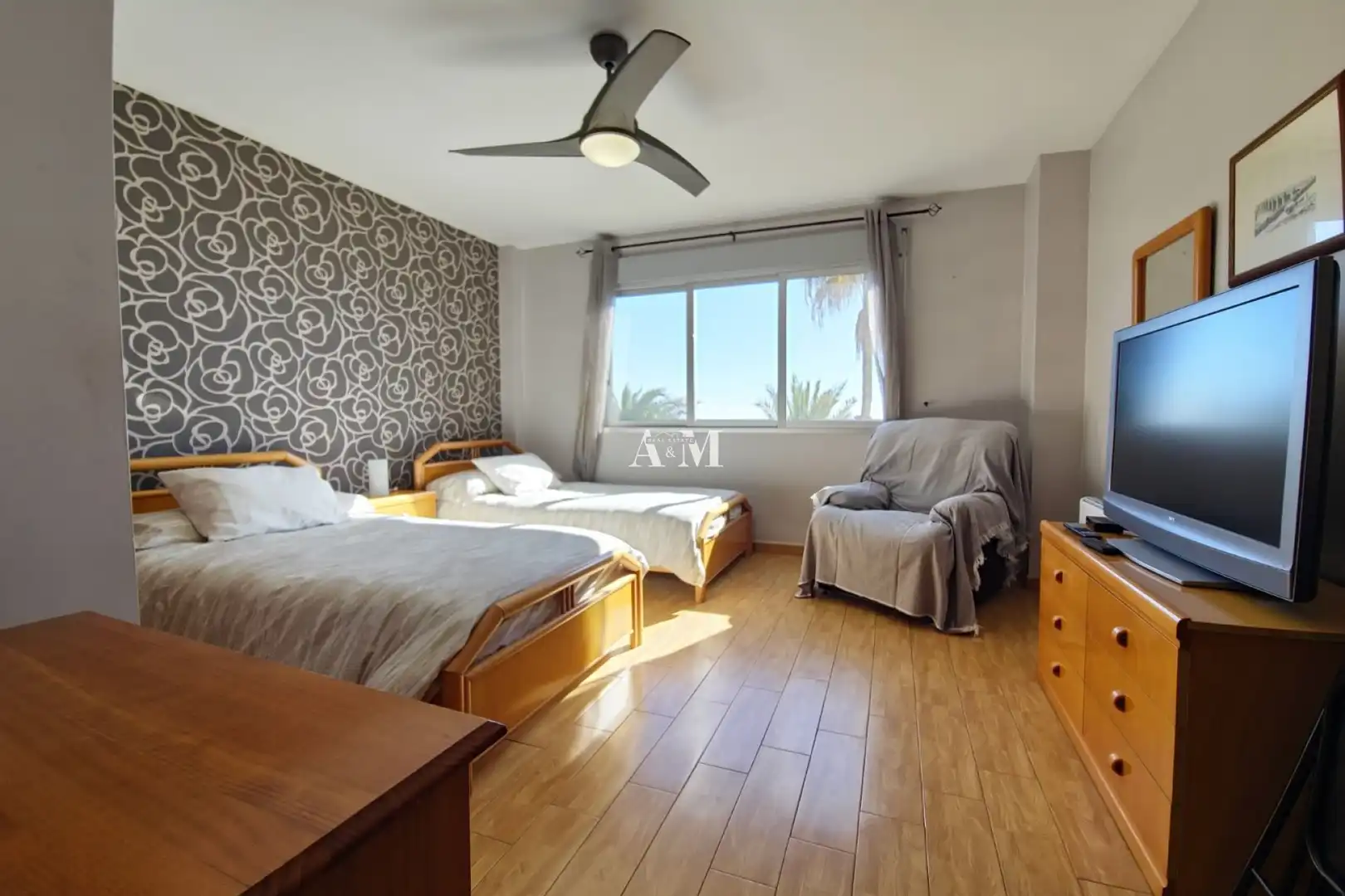 Schlafzimmer von Wohnungen zur Miete in Torrevieja mit Heizung, Terrasse und Schwimmbad