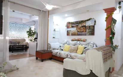 Living room of Flat for sale in Alicante / Alacant