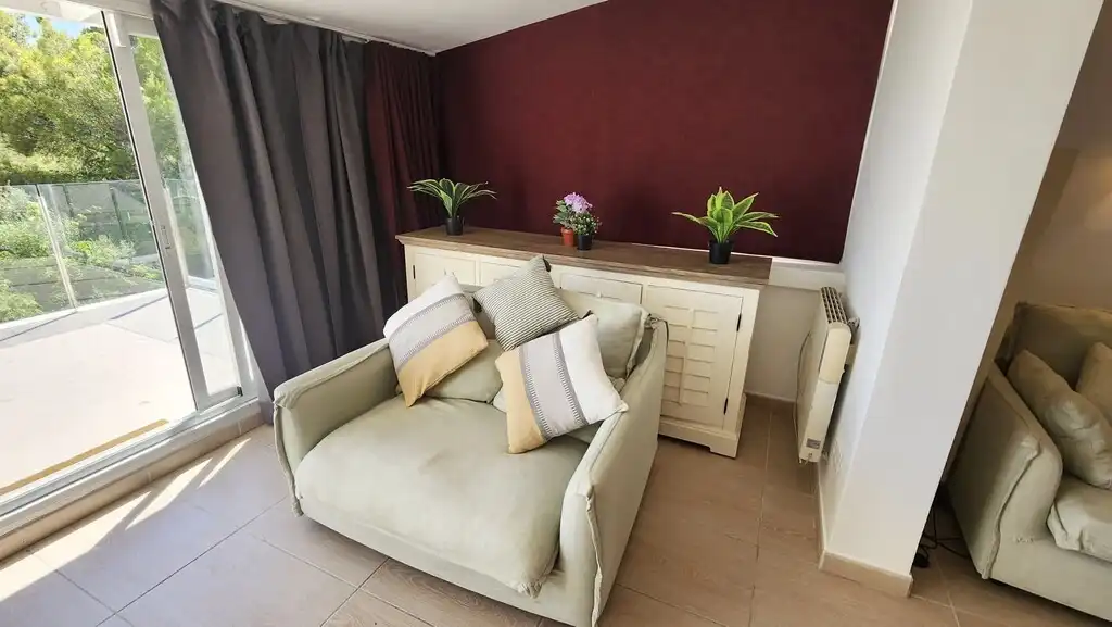 Sala d'estar de Casa adosada en venda en Calvià amb Aire condicionat i Piscina