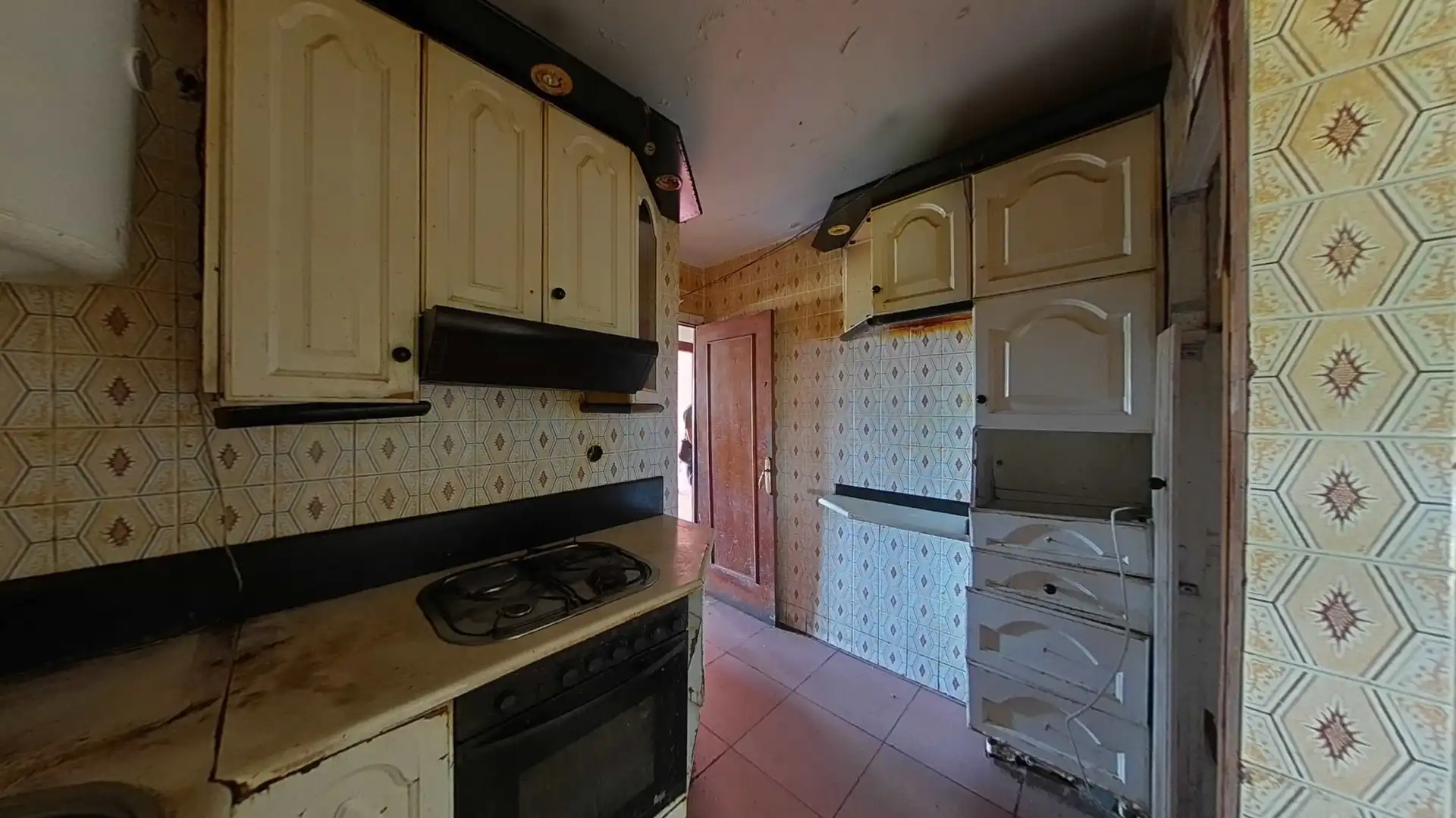 Cocina de Piso en venta en El Astillero   con Horno