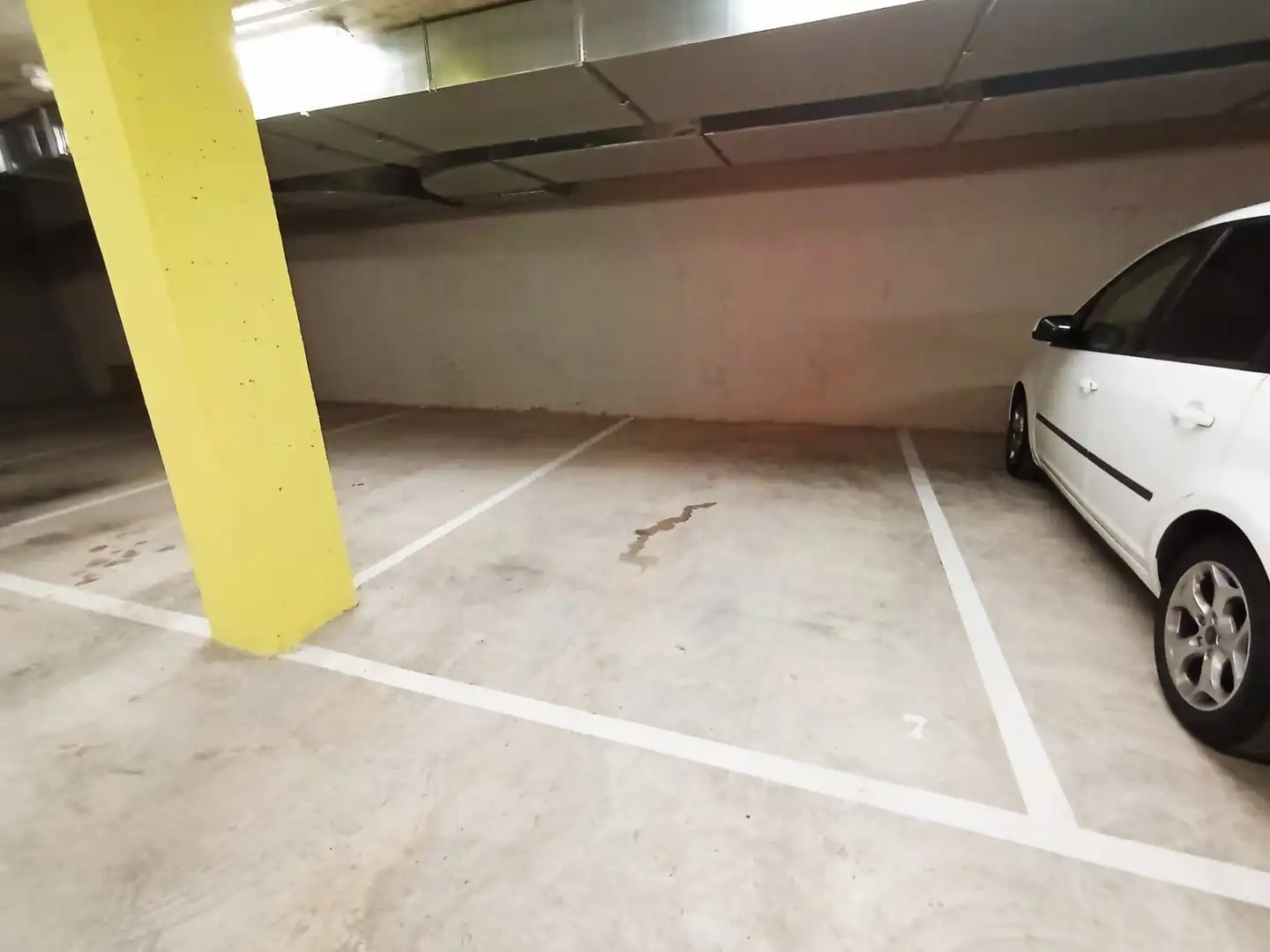 Parking of Flat for rent in Terrassa  with Air Conditioner, Heating and Terrace