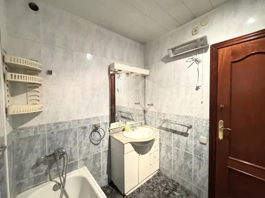 Baño de Piso en venta en Barcelona con Balcón
