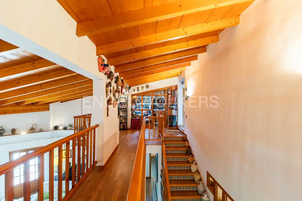 Casa o chalet en venta en Requena con Aire acondicionado, Calefacción y Jardín privado