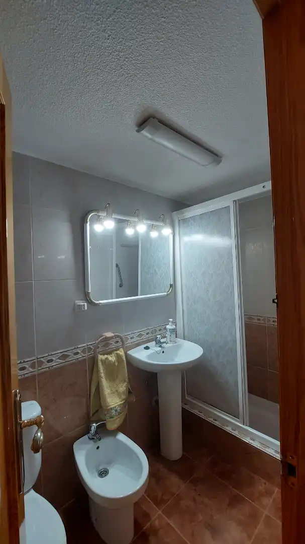 Bany de Apartament en venda en La Manga del Mar Menor amb Terrassa, Moblat i Forn