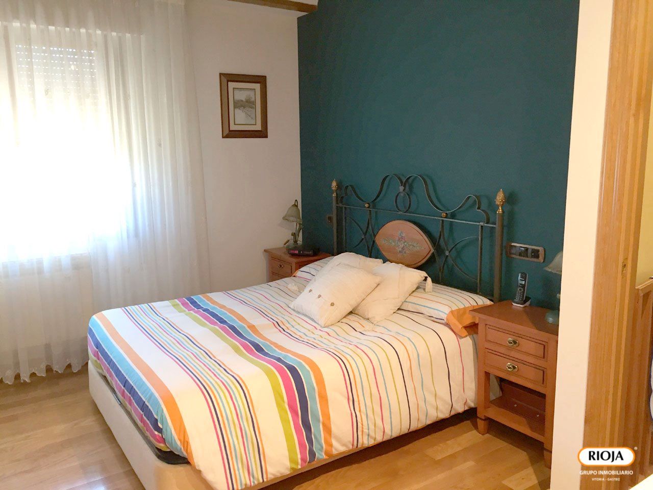 Dormitori de Casa o xalet en venda en Condado de Treviño amb Calefacció, Jardí privat i Moblat