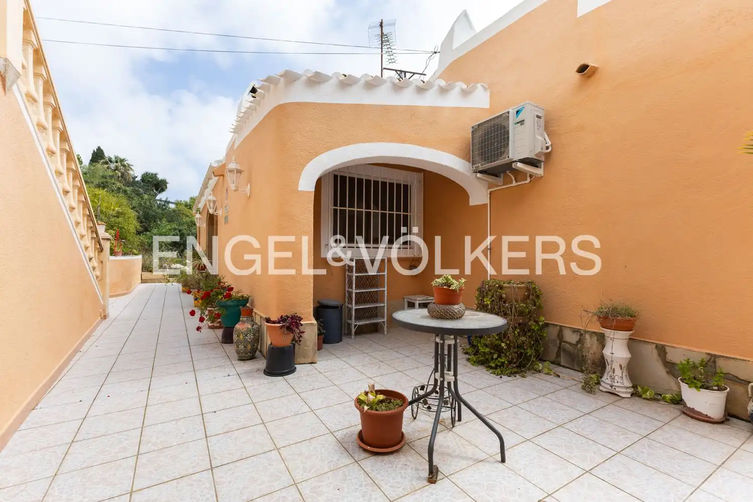 Terrace of Houses for sale in Jávea / Xàbia  with Air Conditioner, Heating and Private garden