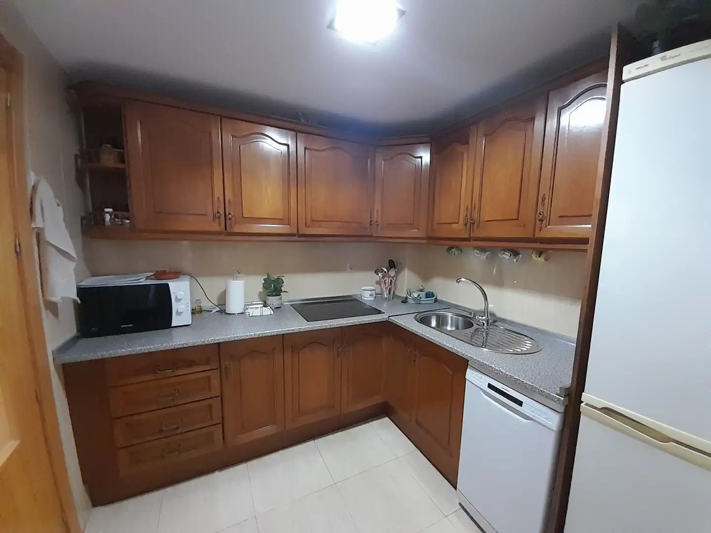 Flat with terrace to rent in Ctra. Circunvalación - La Magdalena, imagen 30