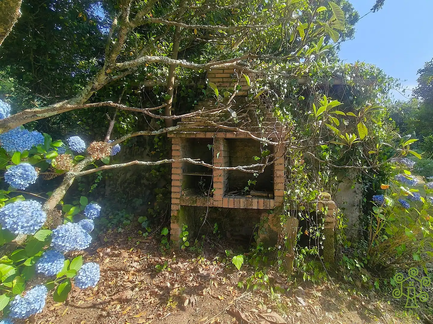 Casa o xalet en venda en Abegondo amb Calefacció, Jardí privat i Piscina
