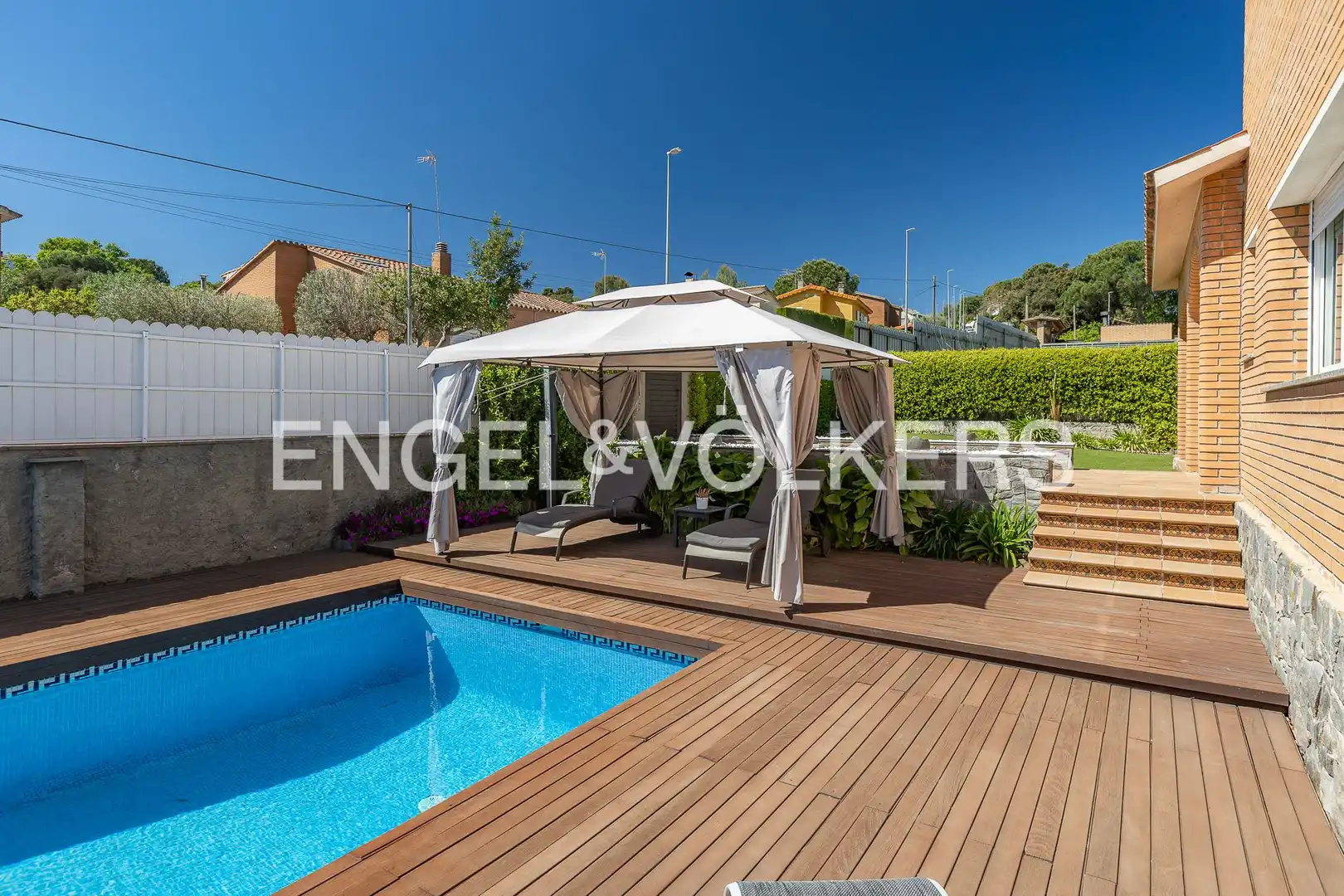 Piscina de Casa o chalet en venta en Castellar del Vallès con Aire acondicionado, Calefacción y Jardín privado