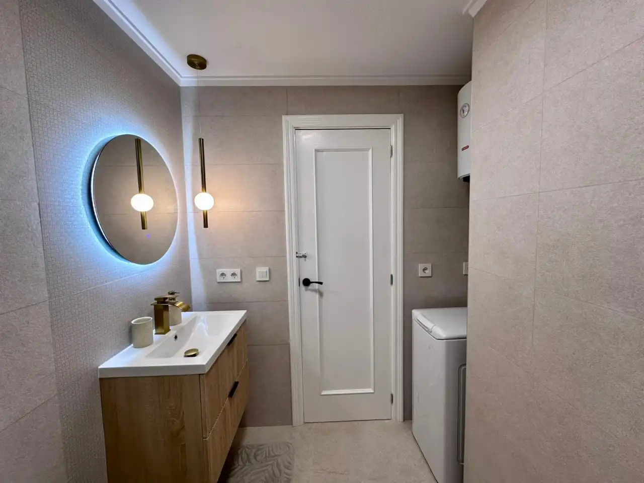 Baño de Piso en venta en Torrevieja con Aire acondicionado, Calefacción y Terraza