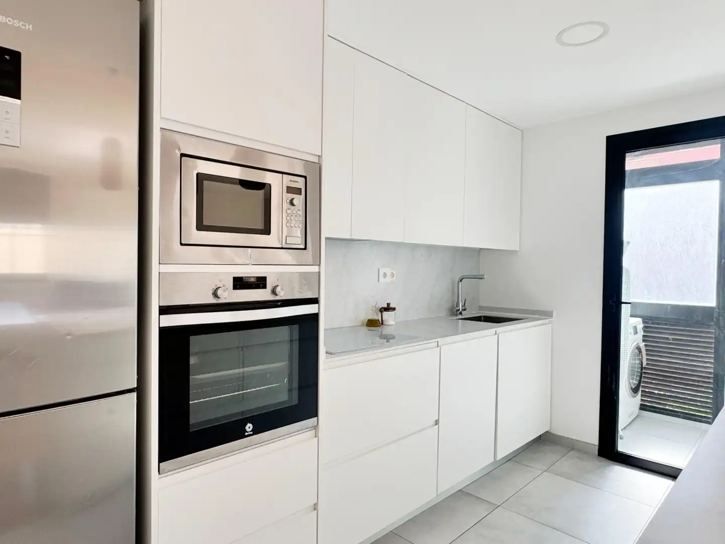 Cocina de Piso en venta en Castelldefels con Aire acondicionado, Jardín privado y Amueblado