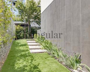 Jardí de Casa o xalet en venda en Esplugues de Llobregat amb Aire condicionat i Terrassa