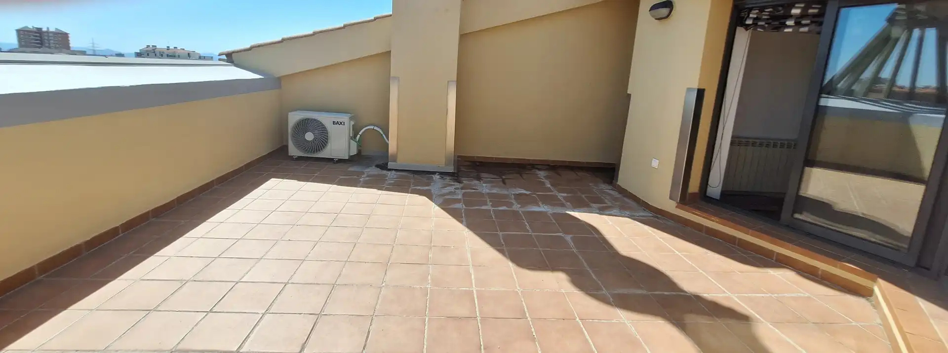 Terrasse von Maisonette zum Verkauf in Terrassa mit Klimaanlage, Parkett und Terrasse