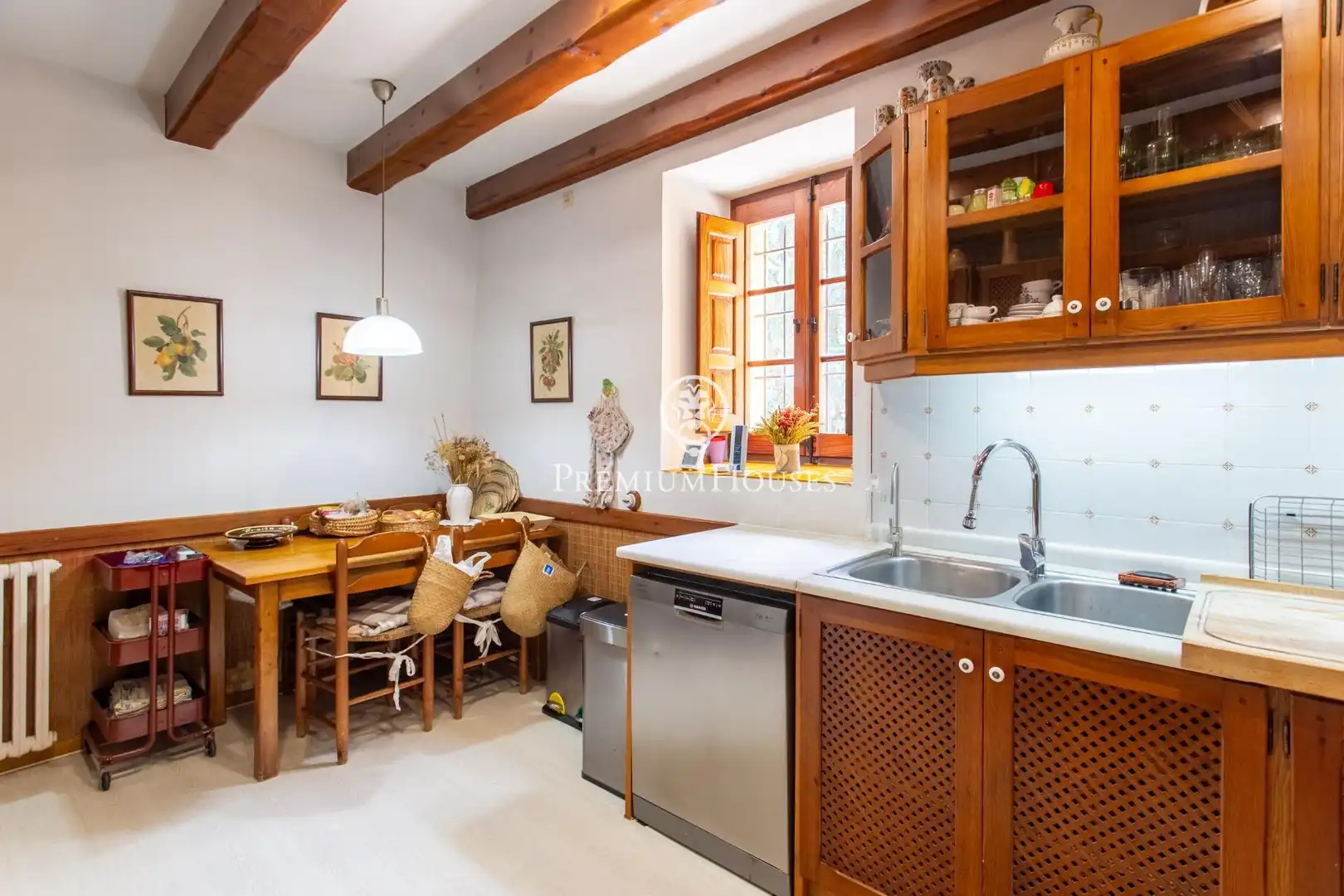 Cocina de Finca rústica en venta en Arenys de Munt con Aire acondicionado, Calefacción y Jardín privado