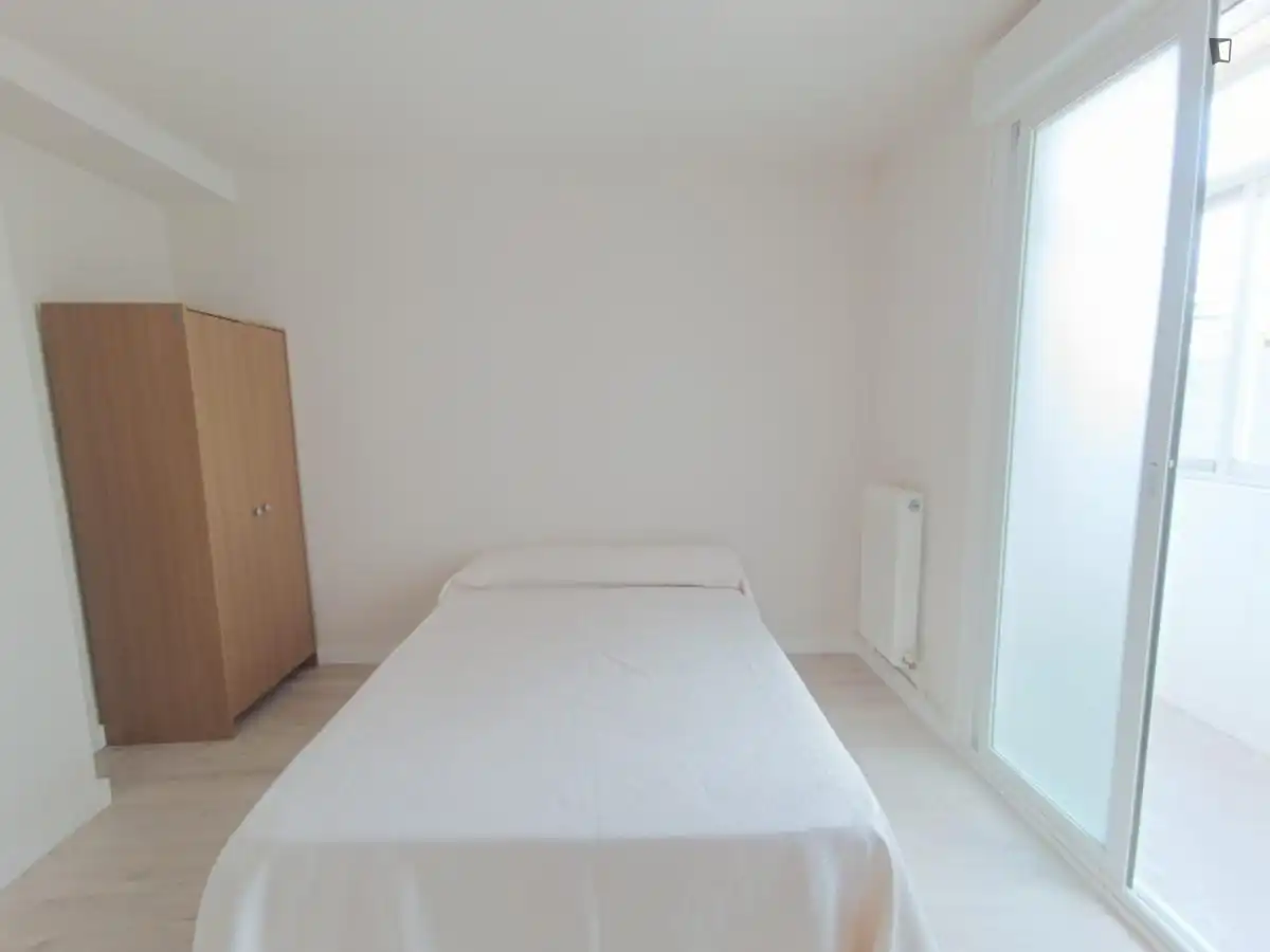 Zimmer in Mendebaldea - Ermitagaña