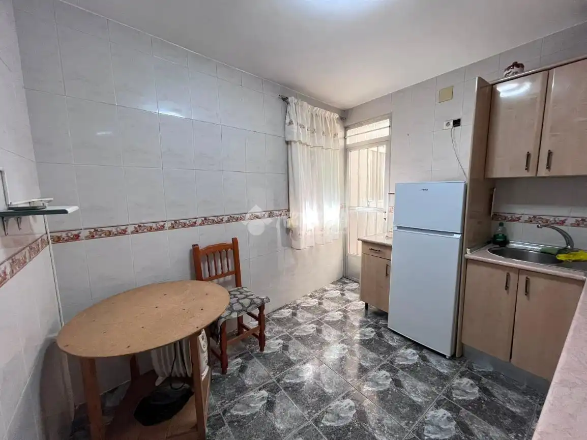 Cuina de Casa adosada en venda en Navalcán amb Balcó