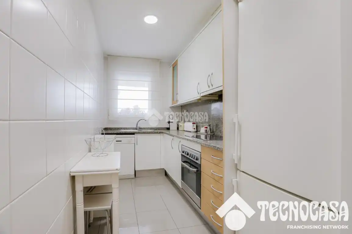 Cuina de Pis en venda en Barcelona amb Aire condicionat, Calefacció i Balcó