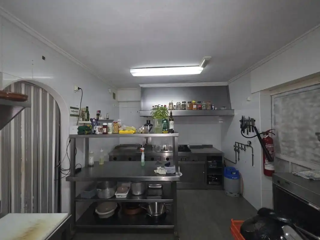Cuina de Local en venda en Dénia amb Terrassa i Moblat