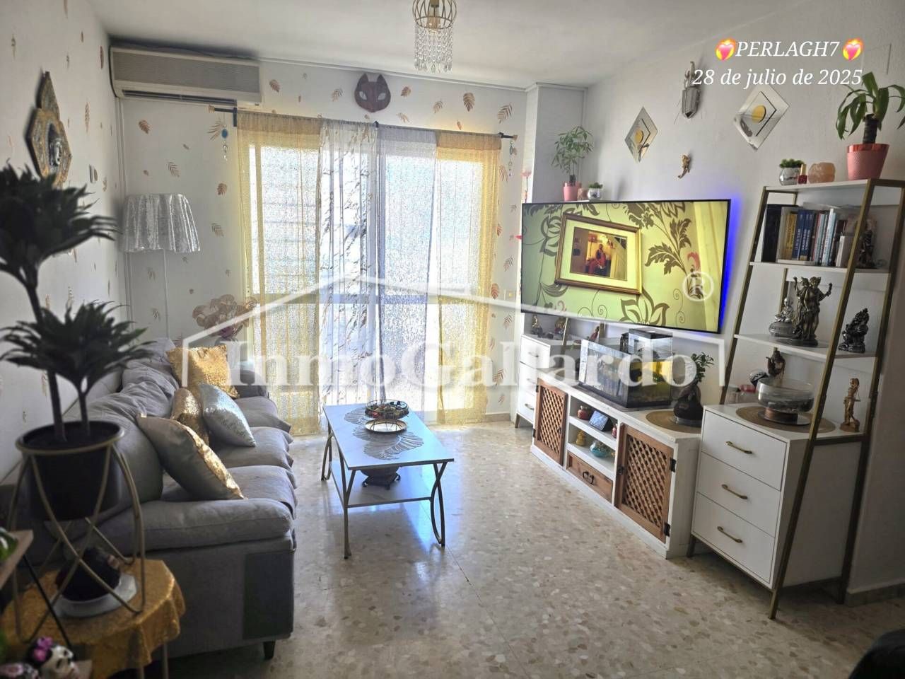 Sala d'estar de Pis en venda en Rincón de la Victoria amb Aire condicionat i Piscina comunitària