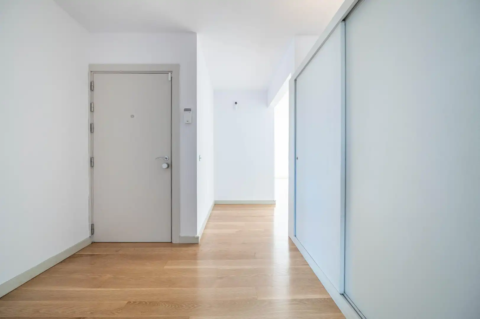Piso en venta en Granada con Calefacción, Parquet y Alarma