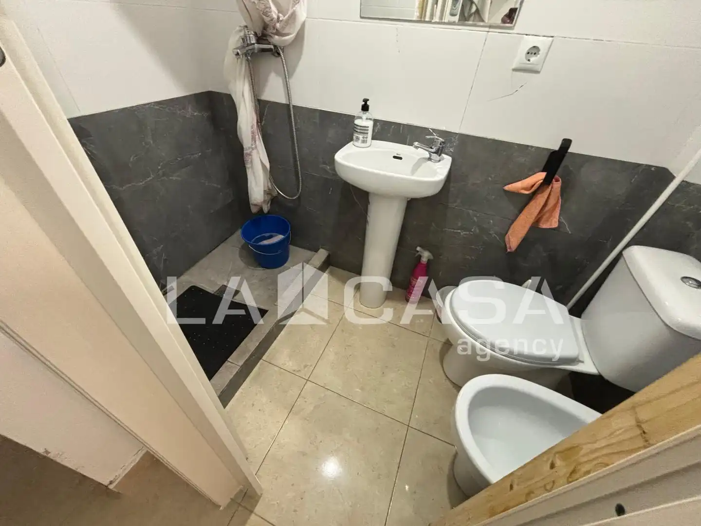 Bathroom of Houses for sale in Algeciras
