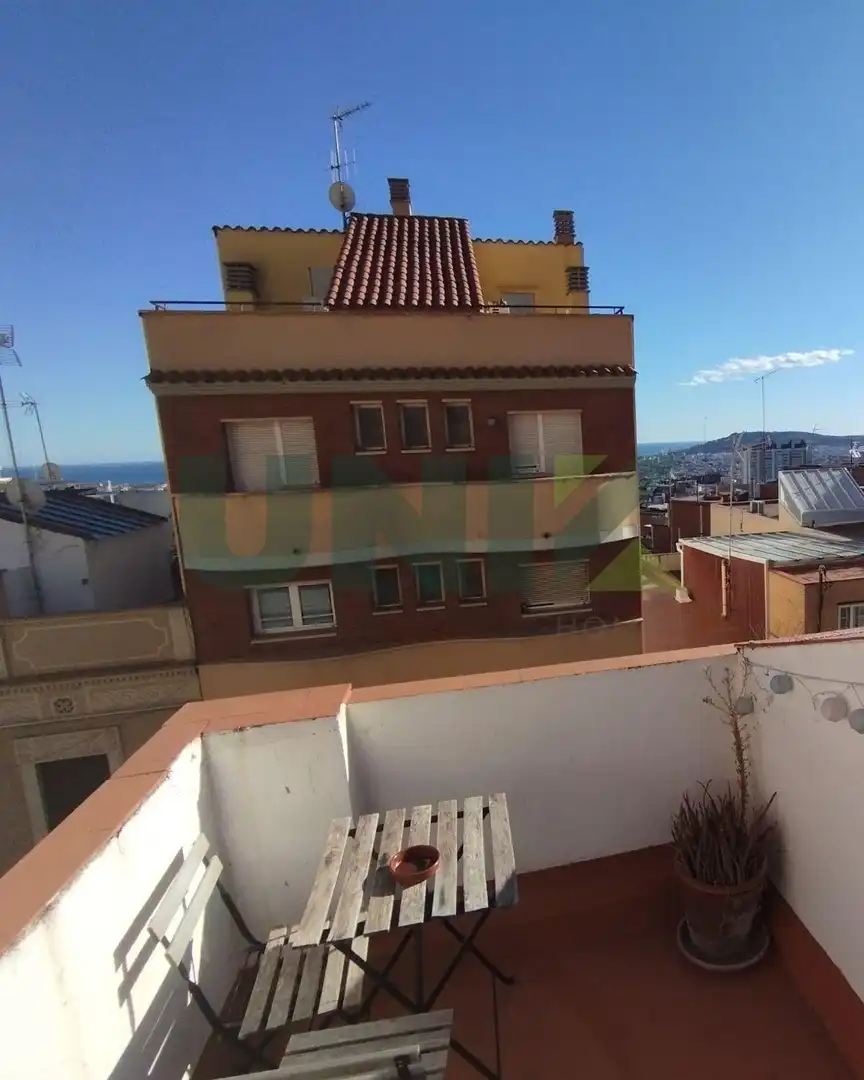 Vista exterior de Piso en venta en Barcelona