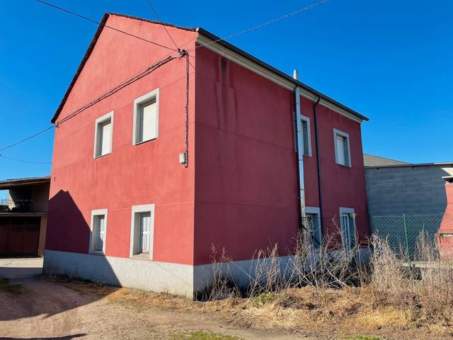 Casa adosada en Venta en Calle Real, 55 en Camponaraya